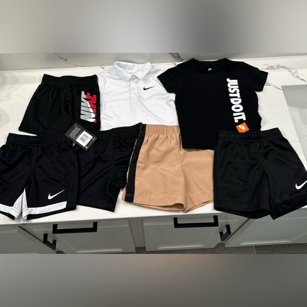 Boys 2T Nike Clothes